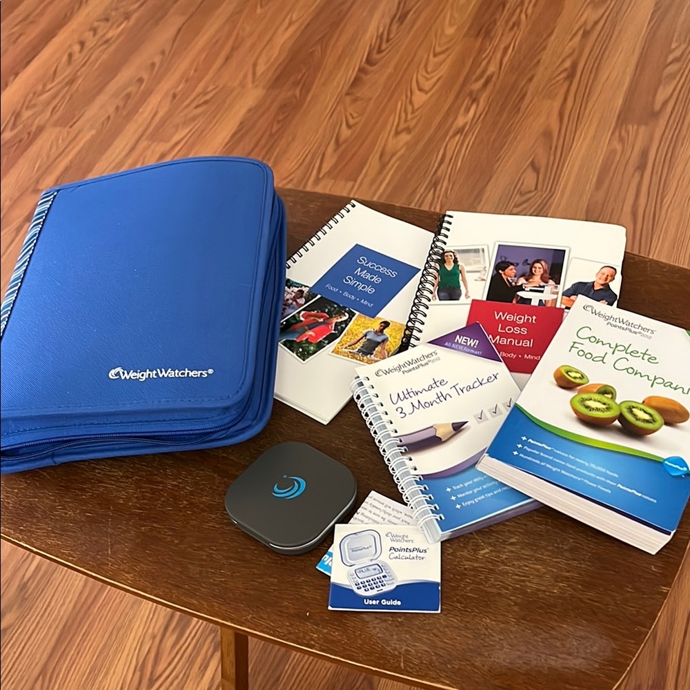 Weight Watchers Blue Organizer and Guides